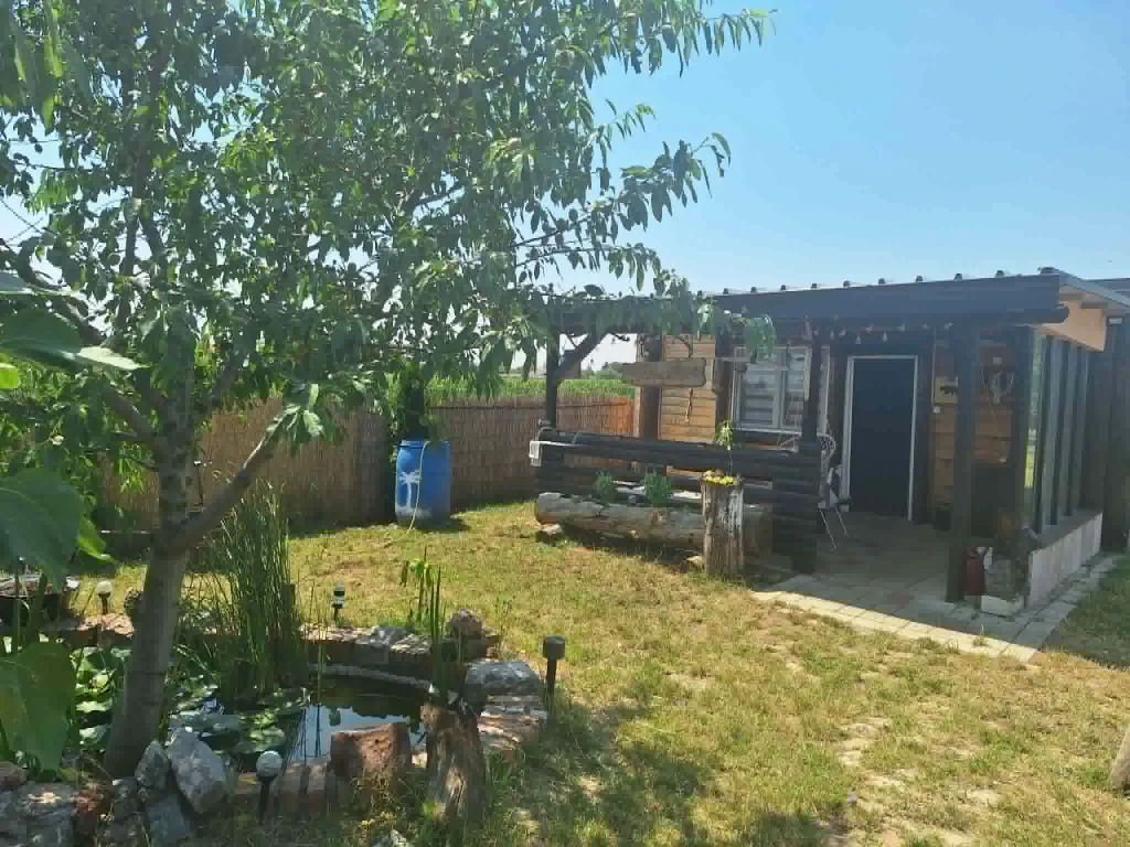 Vikendica Frajla, Inđija — fotografija 1