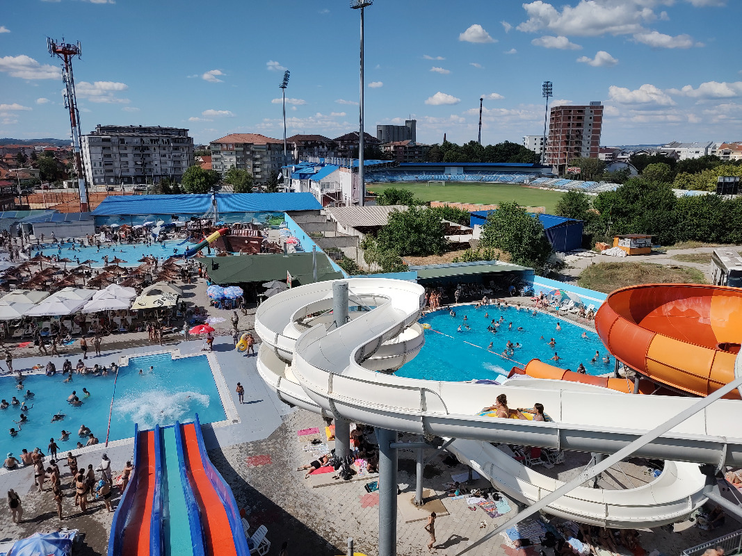 bazeni i veliki tobogani u akva parku