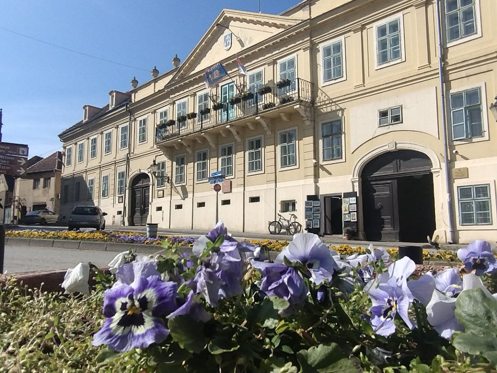 Zgrada Magistrata u Sremskim Karlovcima