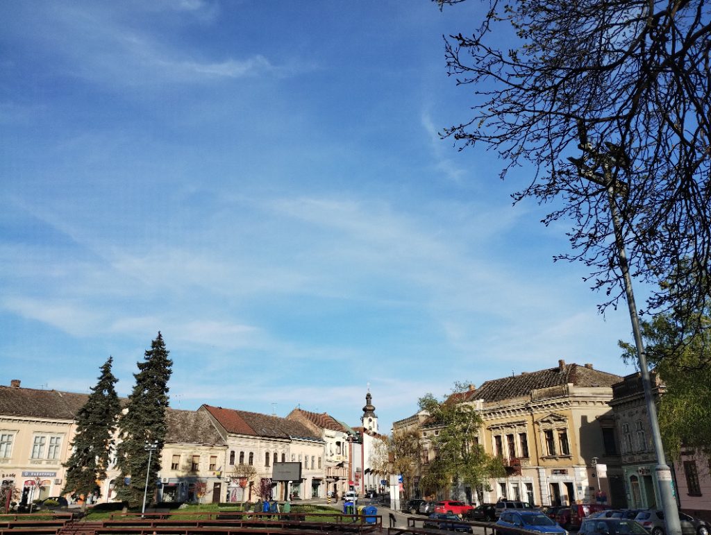 Pogled na varoš Sremsku Mitrovicu
