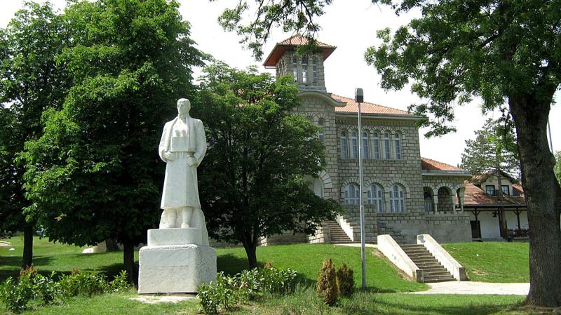 Spomen Kompleks Orašac
