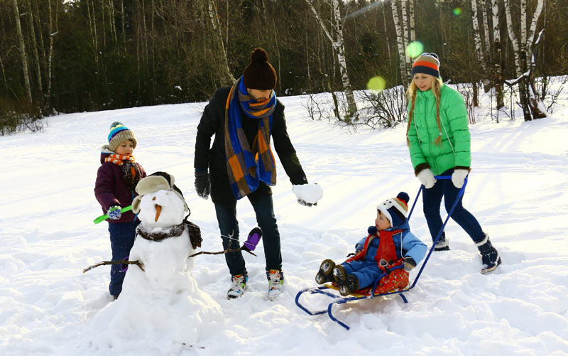 Porodica na snegu